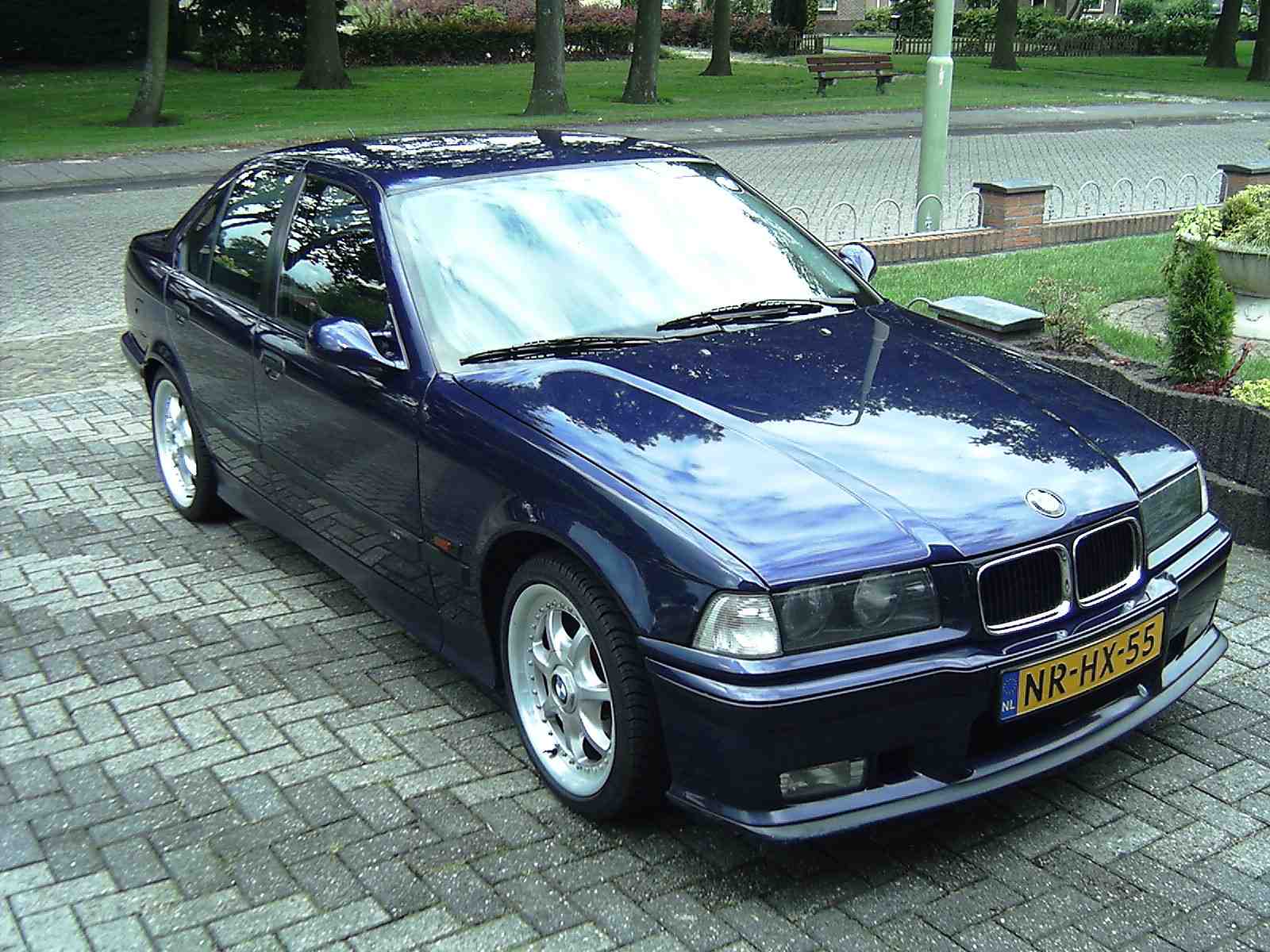 1992-1998 BMW 3-Series (E36) M3, 318i, 323i, 325i, 328i ...
