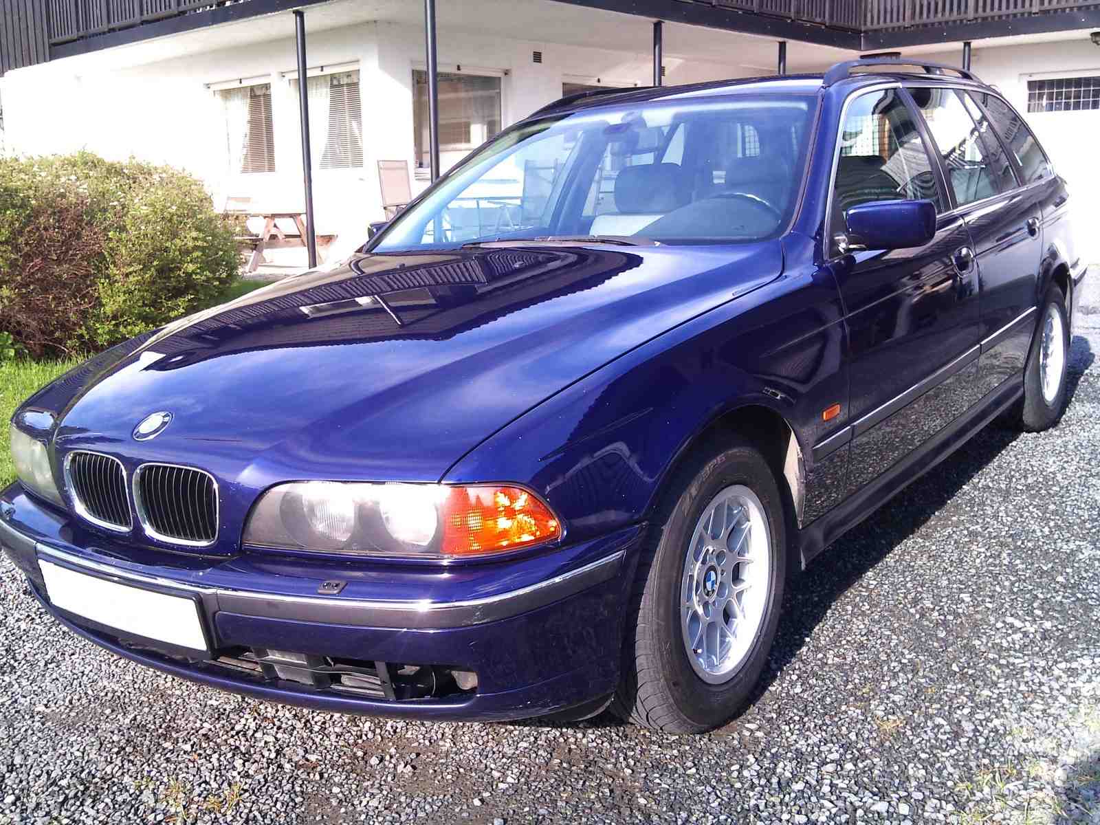 1997-2002 BMW 5-Series (E39) 525i, 528i, 530i, 540i Sedan ...