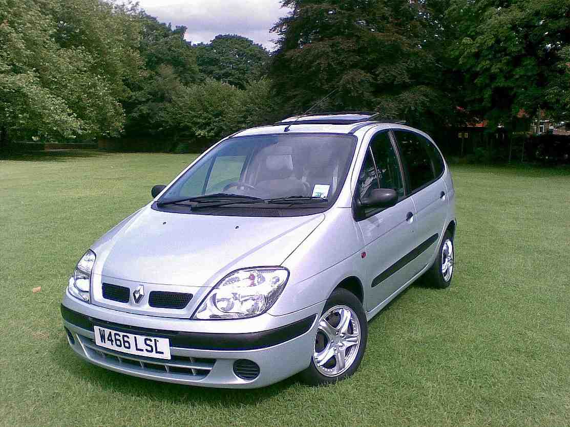 2003 Renault Megane Owners Manual